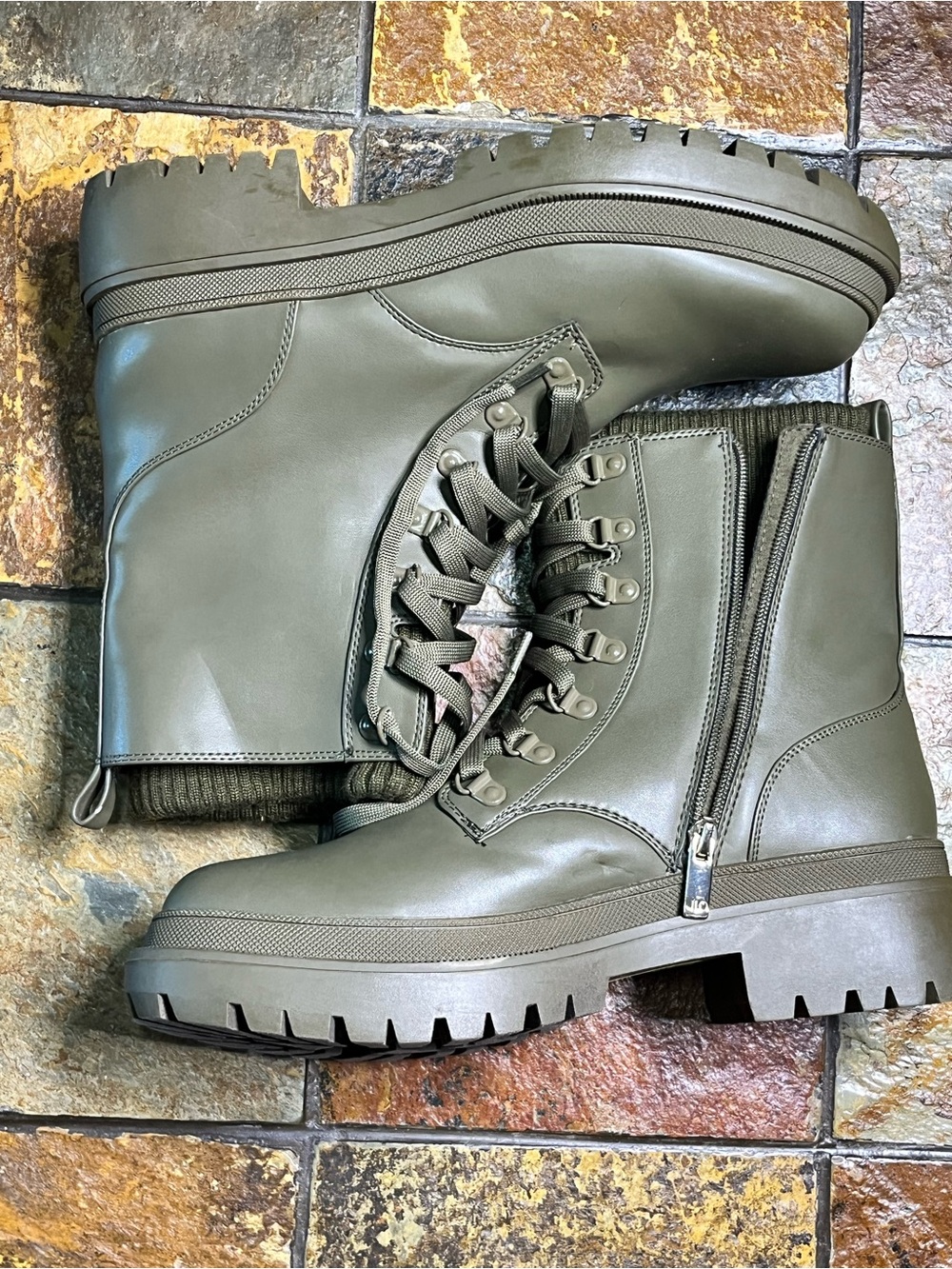 JLO Jennifer Lopez "Briana" Olive Green Combat Boots-Size 11